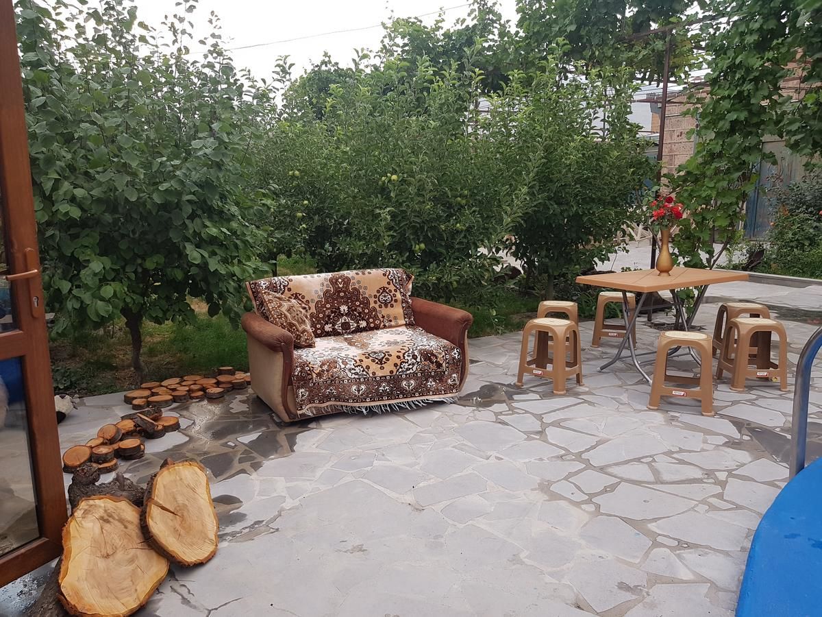 Дома для отпуска Narek Guest House Yeghvard-40